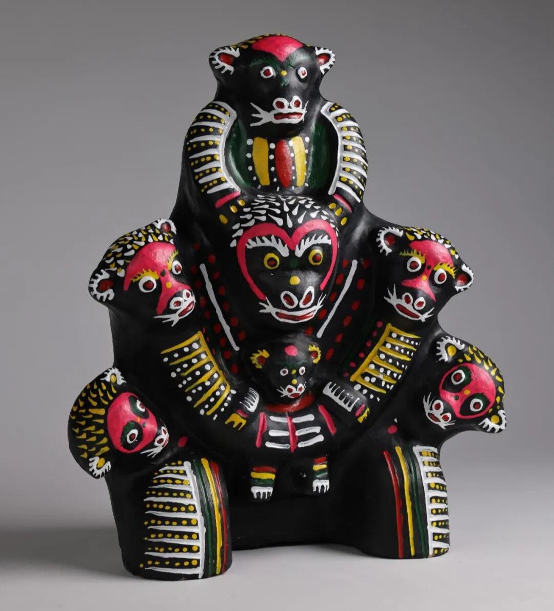 辈辈侯 河南淮阳 张华伟 陶泥 39cm×39cm×46cm 当代