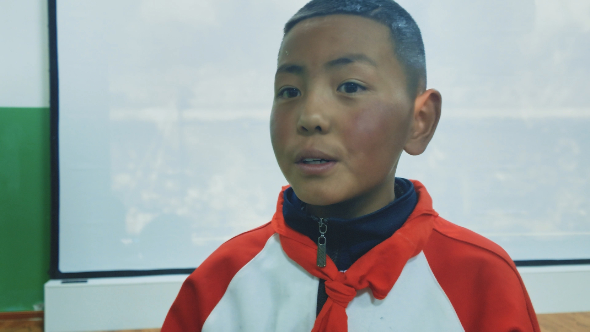 里孜镇小学生代表分享观后感