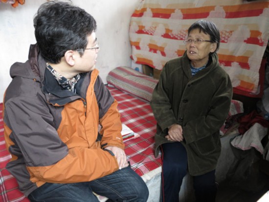 金牌 主播对听众掏心窝 无线电波传递无限善行