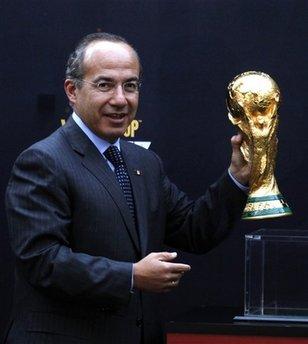 World+cup+soccer+trophy