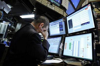 Specialist&nbsp;Michael&nbsp;Sollitto&nbsp;works&nbsp;on&nbsp;the&nbsp;floor&nbsp;of&nbsp;the&nbsp;New&nbsp;York&nbsp;Stock&nbsp;Exchange,&nbsp;in&nbsp;this&nbsp;March&nbsp;2,&nbsp;2009&nbsp;file&nbsp;photo.(AP&nbsp;Photo/Richard&nbsp;Drew,&nbsp;File)