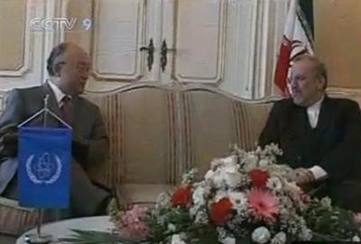 Iran's foreign minister, Manouchehr Mottaki, has met the UN atomic watchdog chief to discuss a stalled nuclear fuel offer. (CCTV.com)