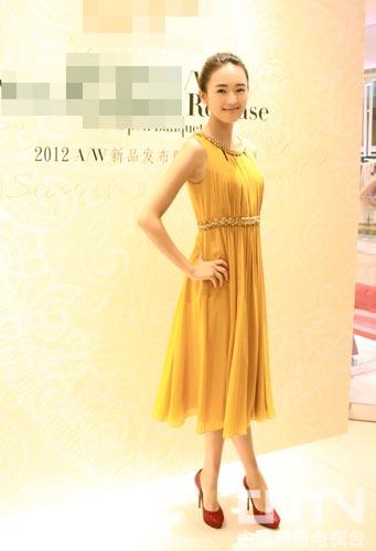 童瑶时尚搭配