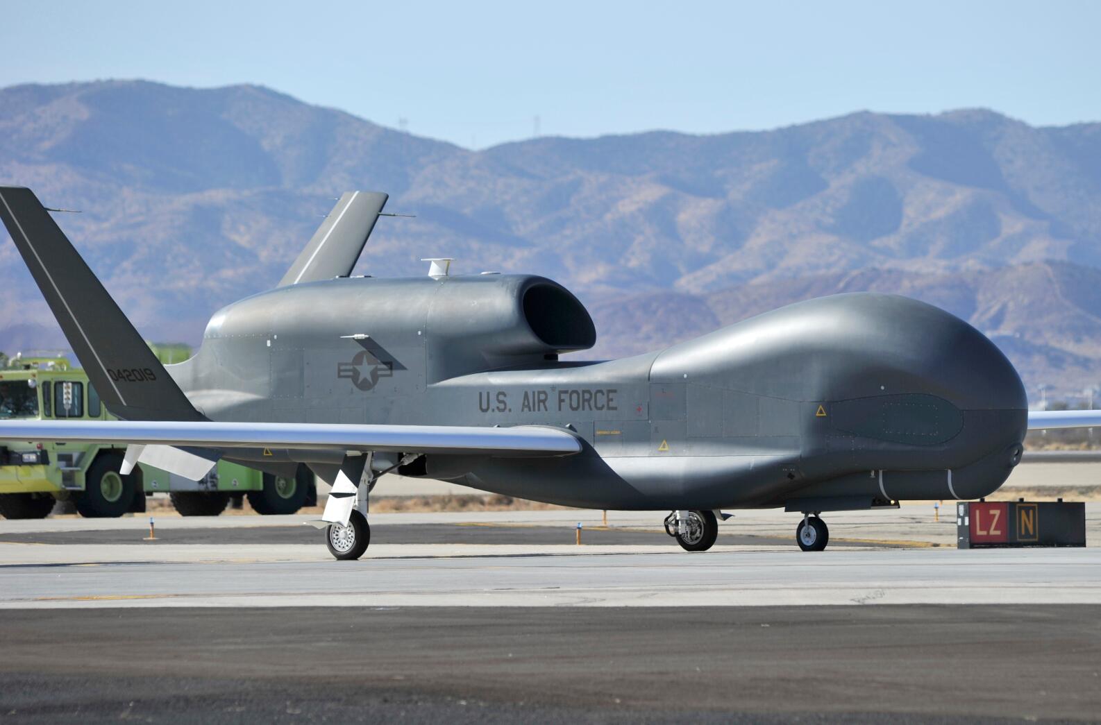 因无法用来对付中俄 美军拟让大半“全球鹰”退役