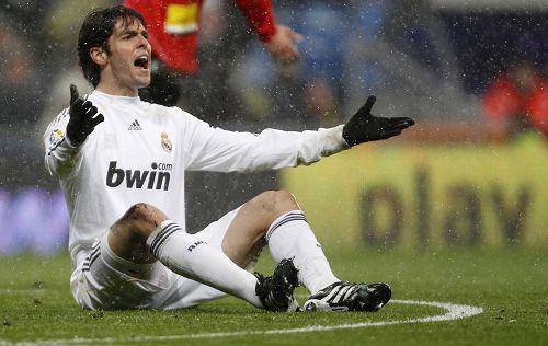 组图卡卡大雪中跪地长啸c罗变白头翁坐门墩