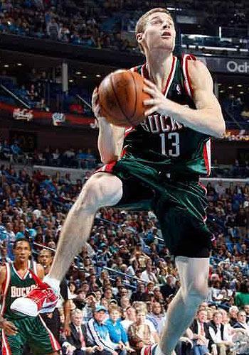 最快进步奖:卢克·里德诺(雄鹿队)