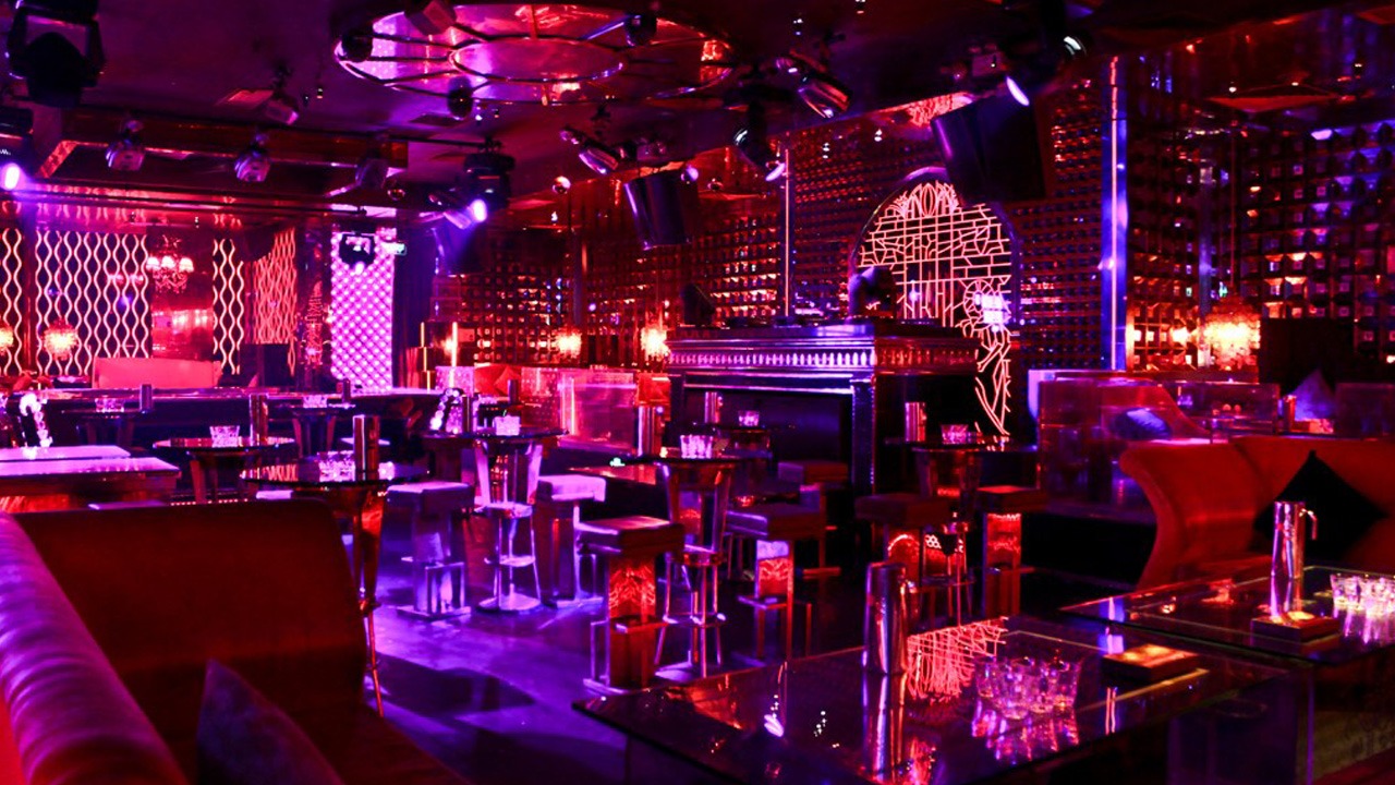 韩国男子一晚逛五家夜店致14人感染 当地再入紧急状态