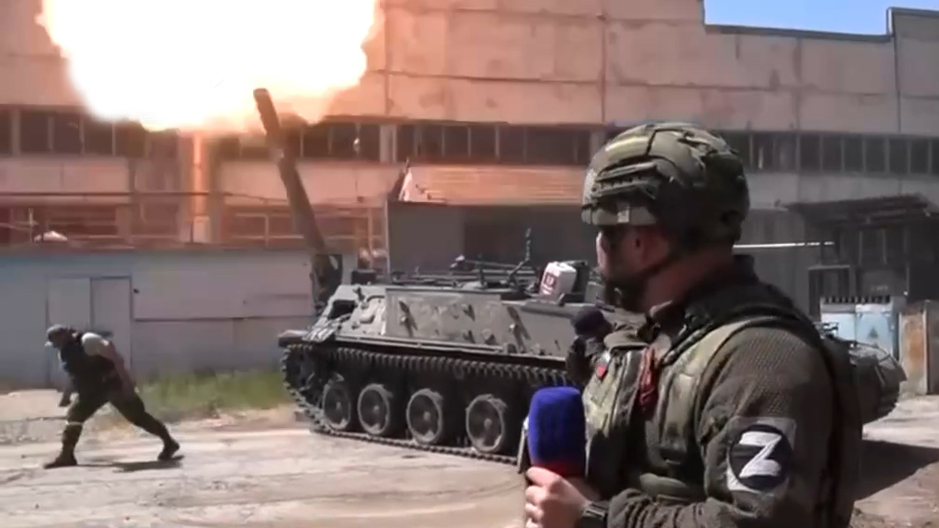 俄军出动世界最大口径迫击炮“郁金香”