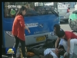 宁波：老人遇车祸 四女子救人