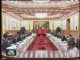 习近平同卡塔尔埃米尔举行会谈