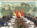 李克强会见莫桑比克总统