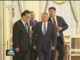 李克强会见哈萨克斯坦总统