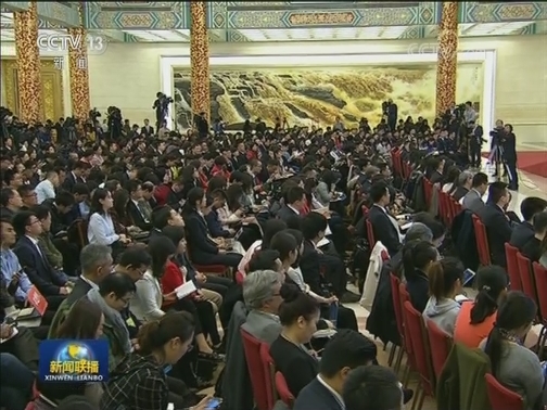 李克强总理会见中外记者并回答提问