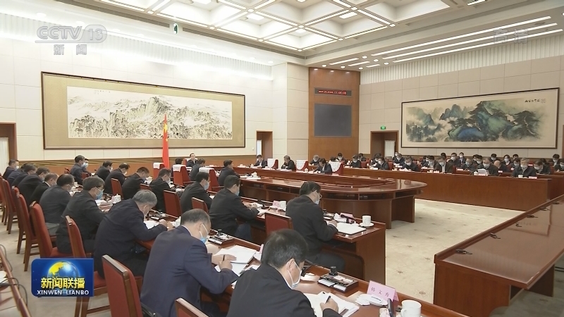 李克强主持召开经济形势部分地方政府主要负责人视频座谈会时强调 巩固经济稳定恢复增长态势 确保完成全年发展目标任务