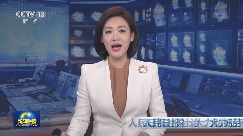 人民日报社论：大力弘扬劳模精神