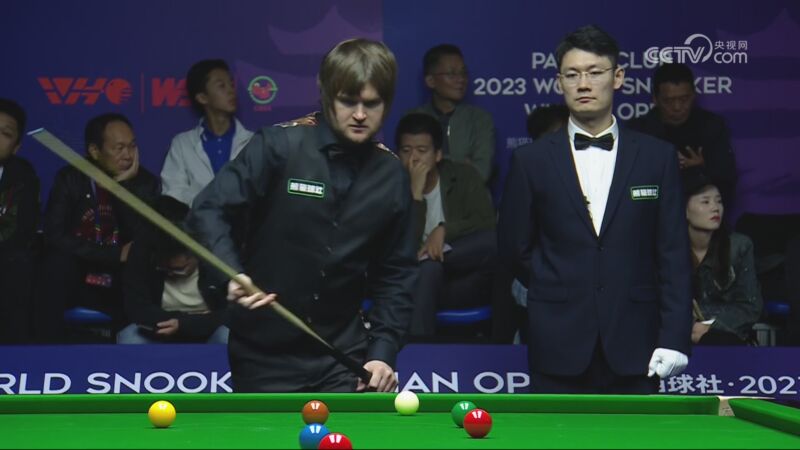 [台球]世界斯诺克武汉公开赛:周跃龙vs海菲尔德