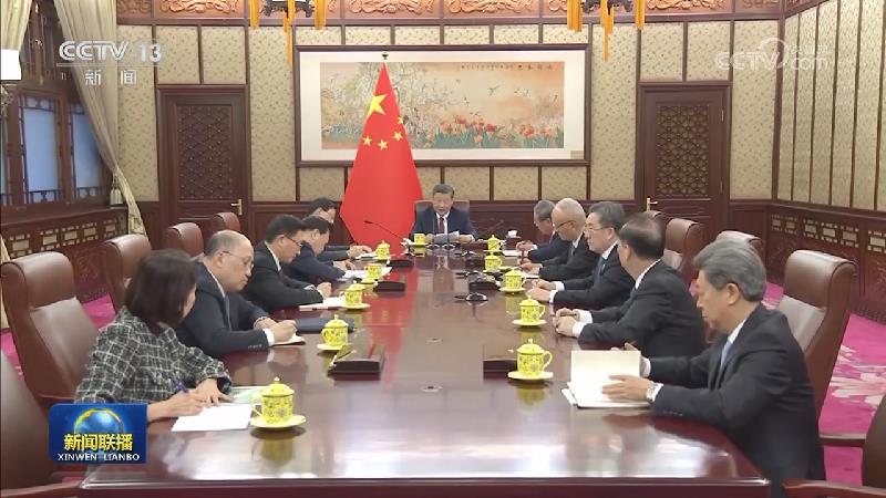 习近平听取李家超述职报告