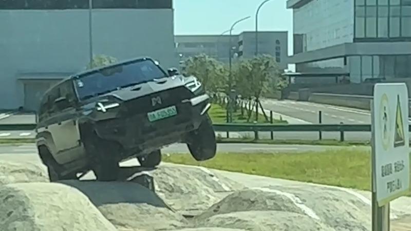 Taiwan Youth Experience Electric Off-Road Vehicles in Wuhan