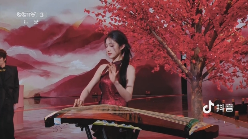 开播吧！国潮]《花木兰》 演唱：VaVa 古筝：刘金臣舞蹈：Slay D