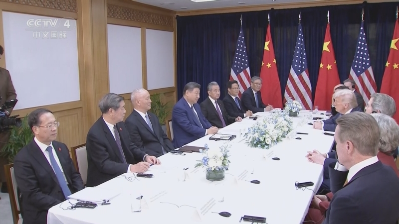 《中国新闻》 20251031 09:00