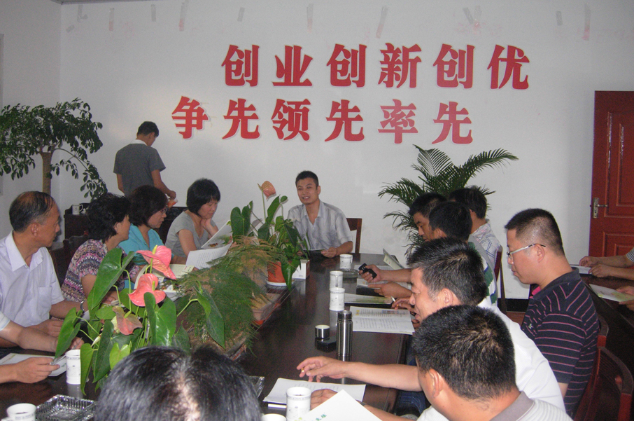 江苏大学生村官李伟