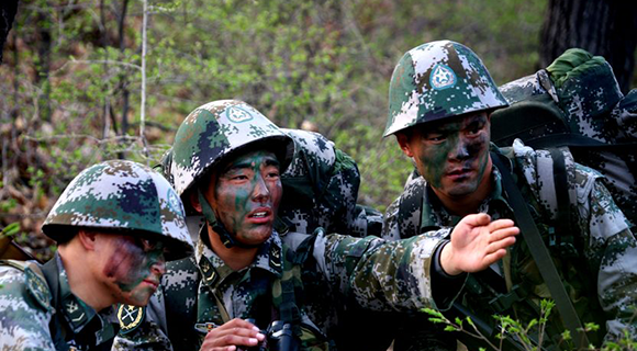 降巴克珠一家三代精忠报国