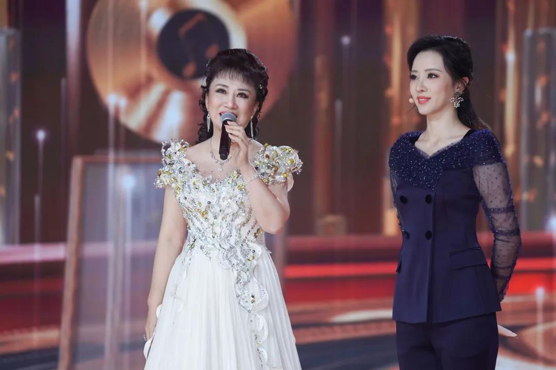 《回声嘹亮》致敬中国最古老的流行歌曲之一《茉莉花》