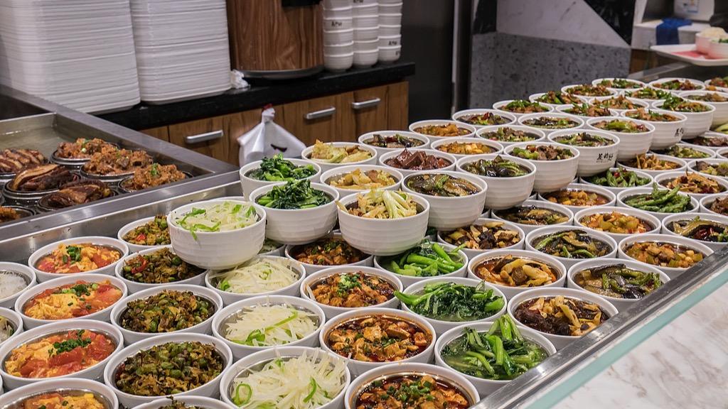 北京打响中小学校园餐改革“攻坚战”