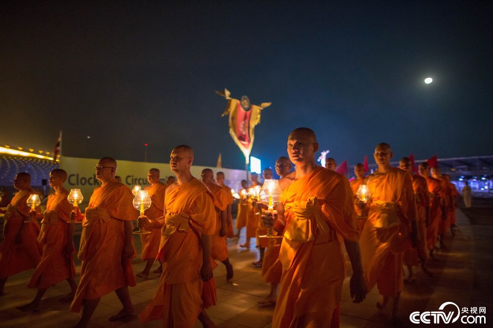 登录 1/6 我要分享 央视网消息:当地时间2019年2月19日,泰国曼谷,佛教