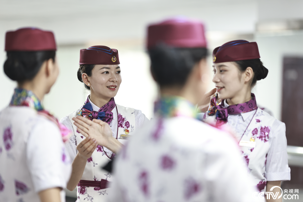 重庆服务礼仪培训备战五一假期