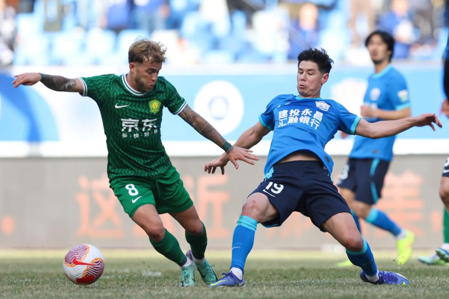 张玉宁进球杨立瑜破门 北京国安两球完胜