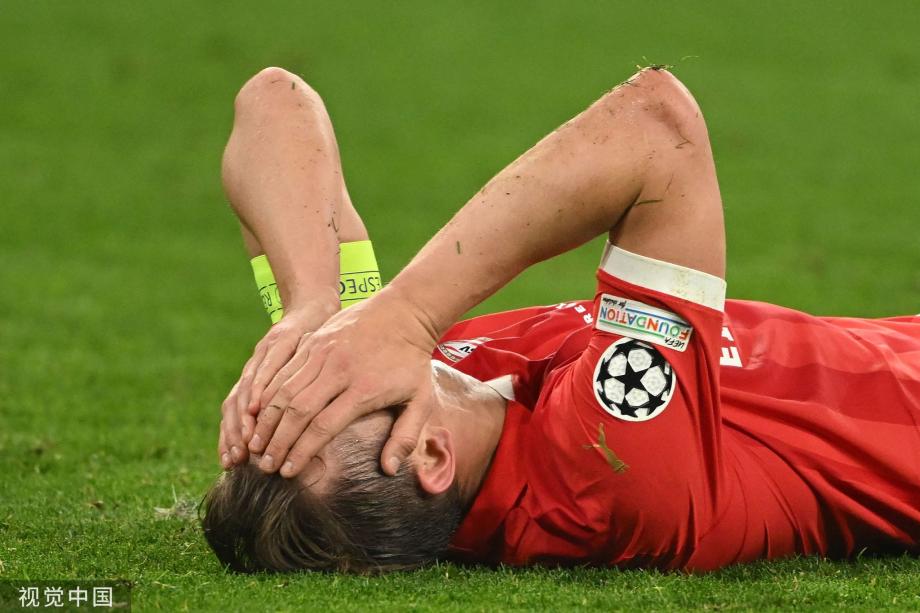 桑乔破门后伤退 多特总比分3-1埃因霍温进8强