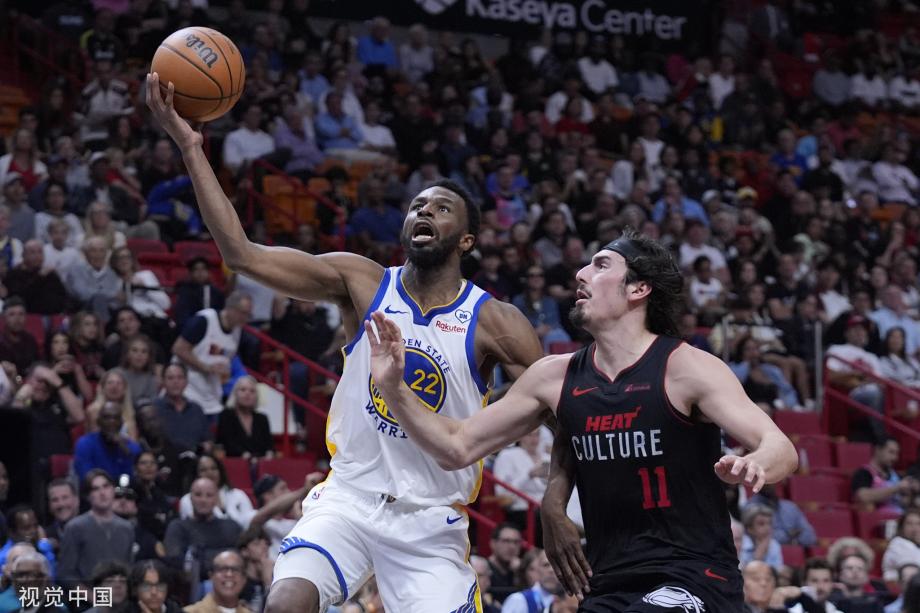 克莱重回首发砍28分库里17分 勇士扑灭热火