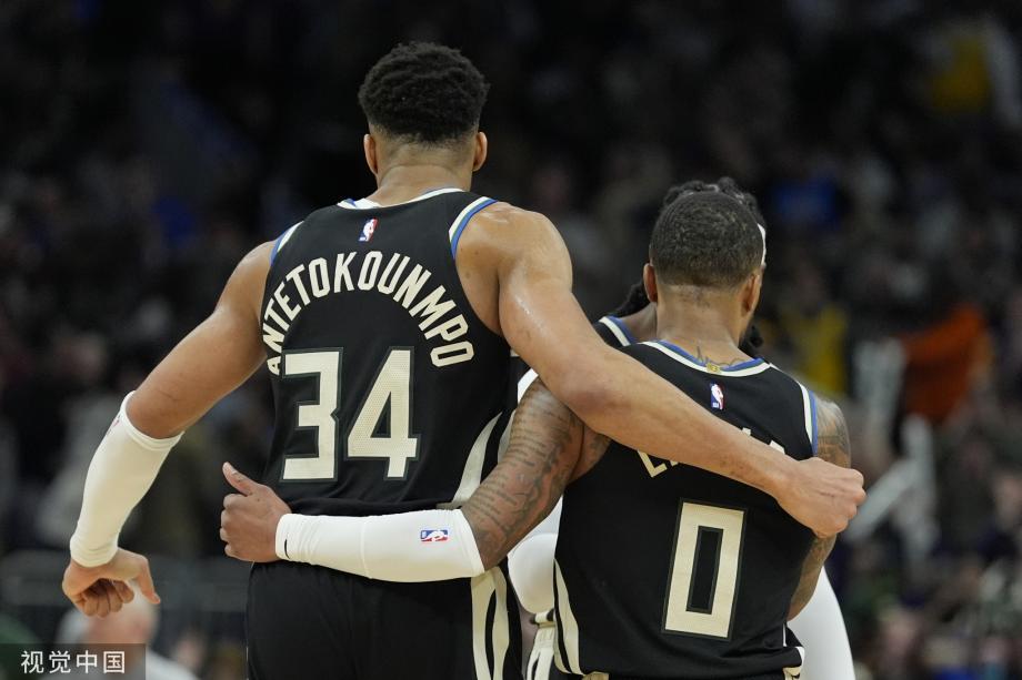 浓眉34+23字母哥大号三双 湖人双加时逆转雄鹿