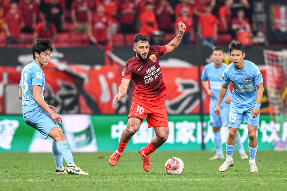 武磊张琳芃巴尔加斯破门 上海海港3-1河南队