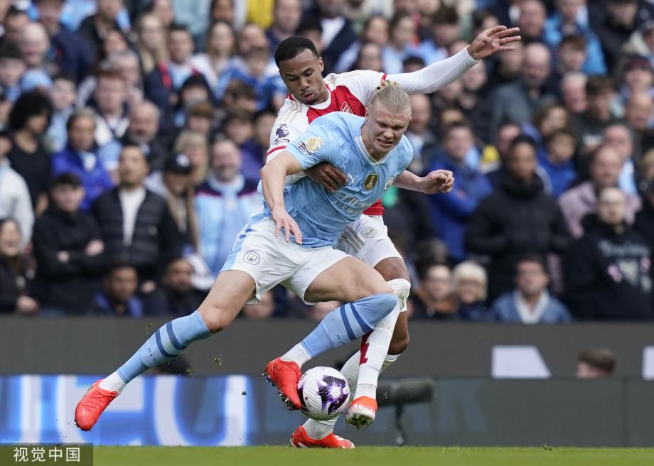 英超-哈兰德哑火阿克伤退 曼城0-0闷平阿森纳