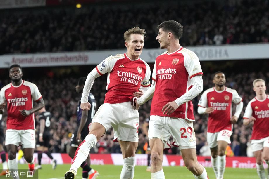 厄德高建功史密斯-罗造乌龙 阿森纳2-0卢顿
