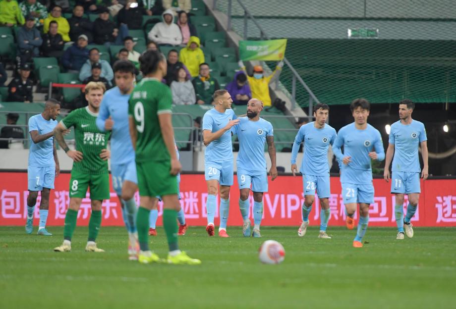 中超-爆冷！国安主场1-2不敌新鹏城遭赛季首败