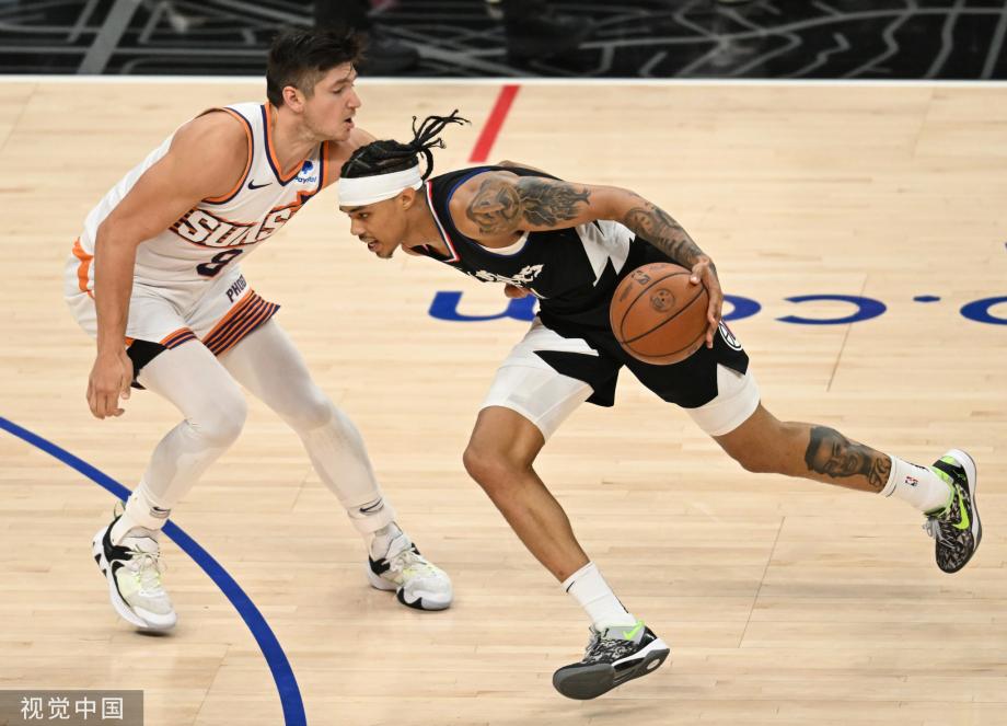 布克37分杜兰特24+9 太阳胜残阵快船