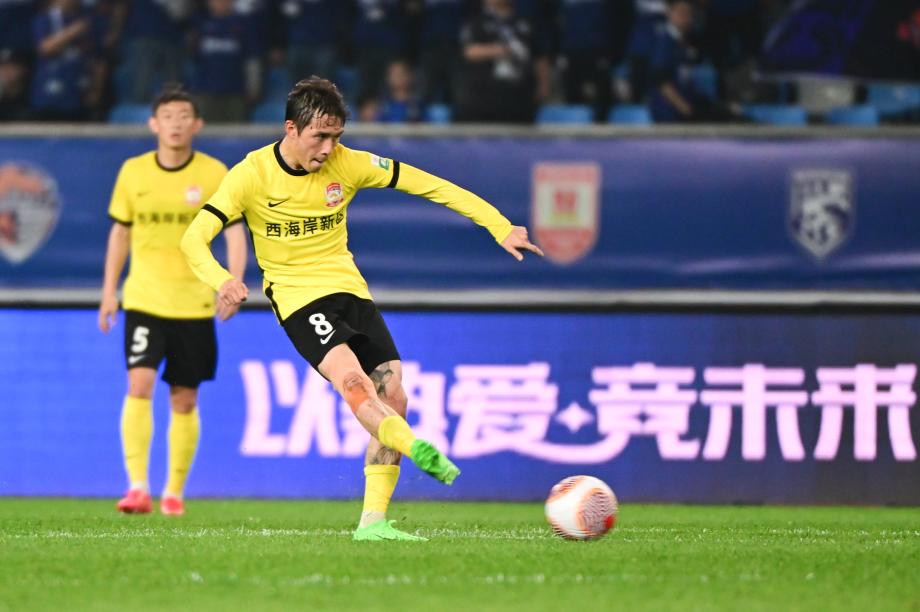 沧州雄狮18分钟3球3-2逆转青岛西海岸迎三连胜