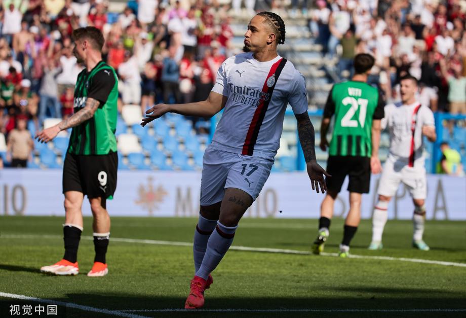 意甲-开场10分钟连丢2球 米兰3-3萨索洛