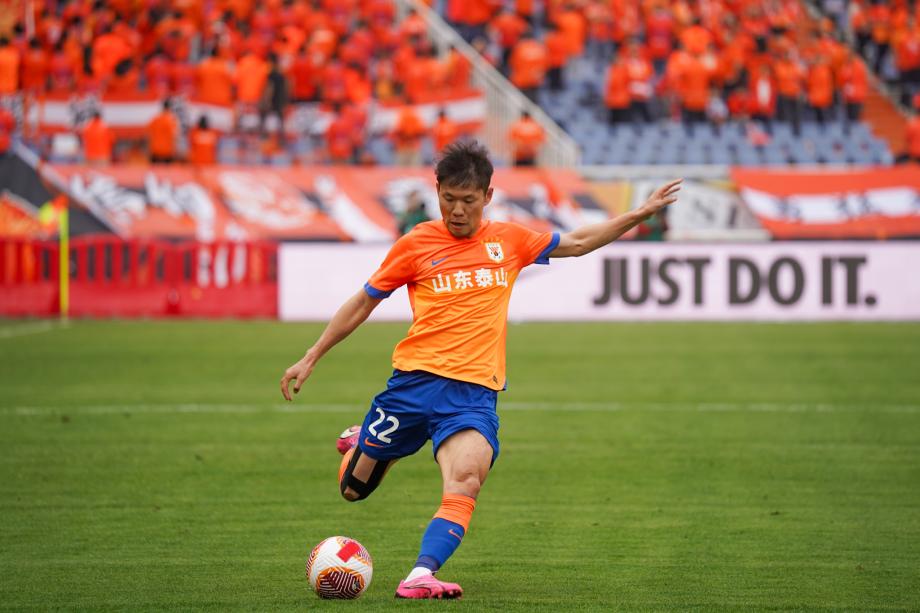 费南多传射建功 山东泰山主场4-1沧州雄狮