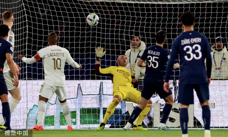 法甲-主场大胜里昂 巴黎圣日耳曼领跑积分榜