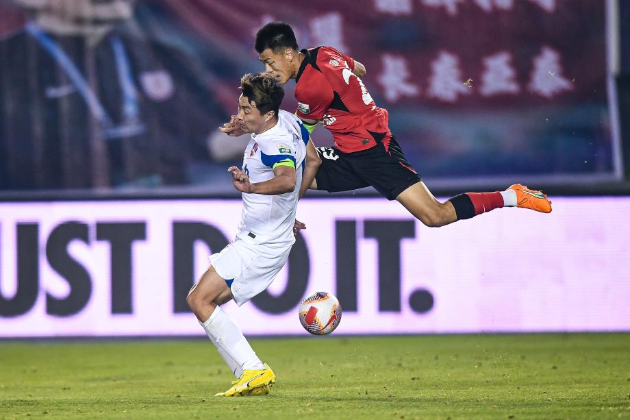 鲁尼替补破门 梅州客家一球险胜长春亚泰