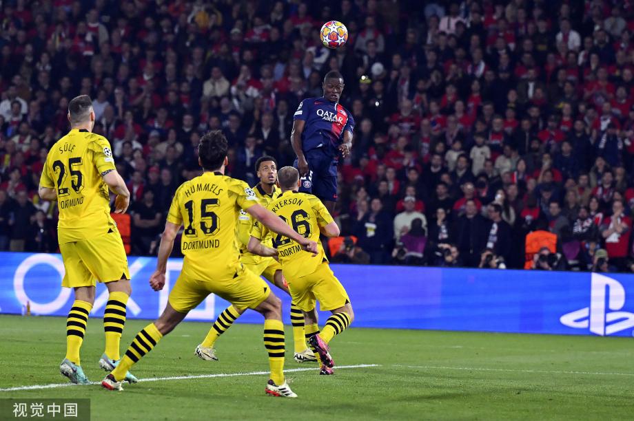 胡梅尔斯破门 多特总比分2-0晋级欧冠决赛
