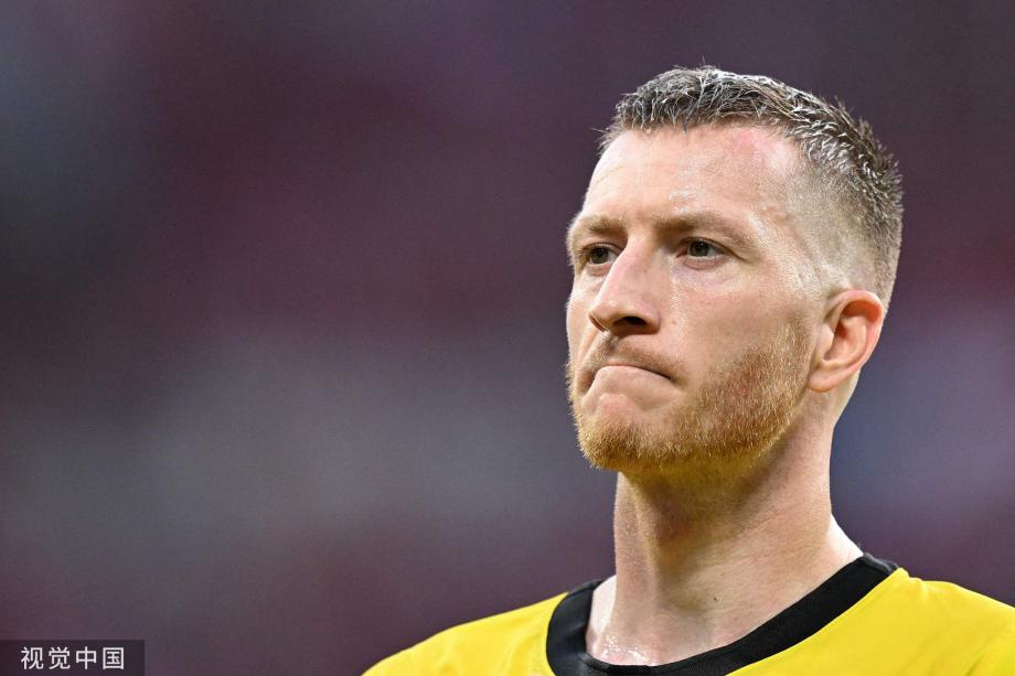 李在成梅开二度 多特后防集体梦游0-3美因茨