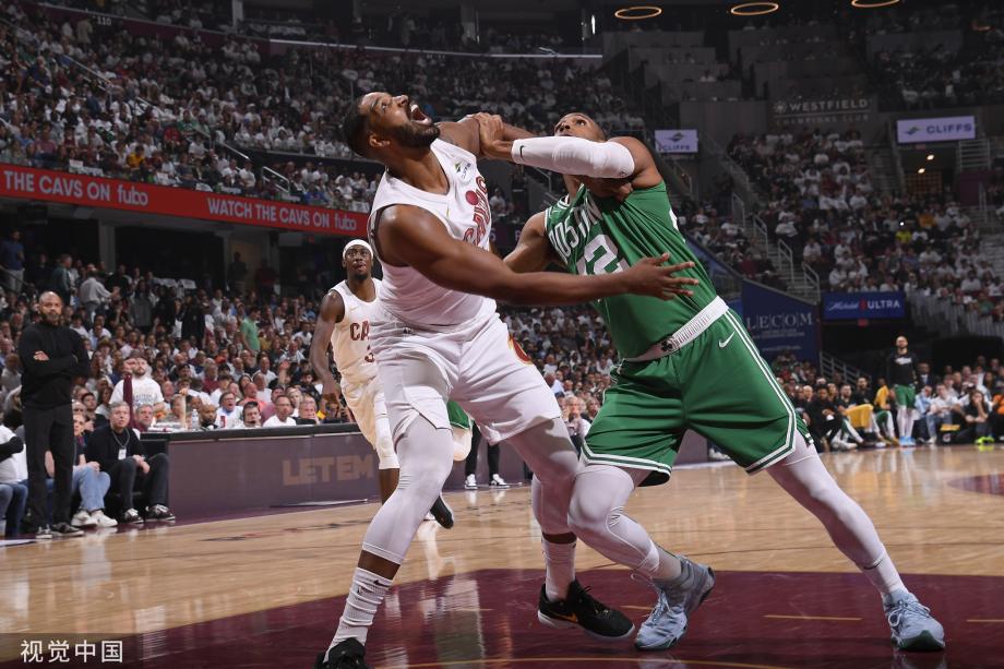 双探花合砍60分加兰30+7 骑士1-3凯尔特人