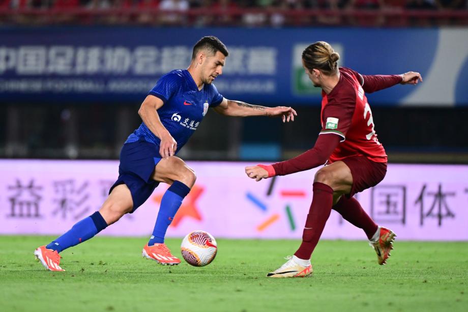 中超-谢鹏飞破门吴曦建功 申花2-1送河南5连败