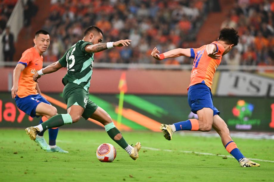 克雷桑建功李源一郑铮进球 泰山3-0浙江8轮不败