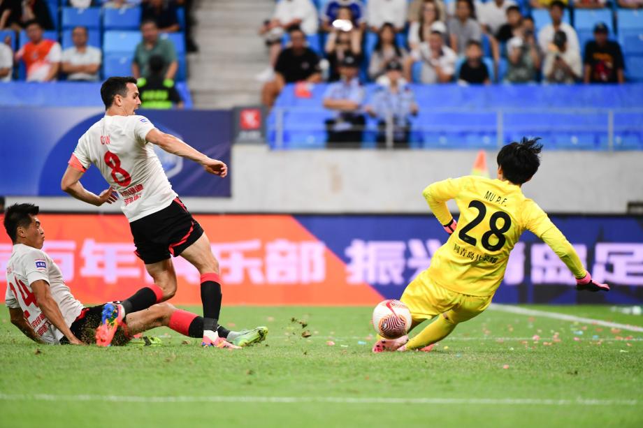 中超-罗慕洛双响费利佩造3球 蓉城5-1大胜海牛